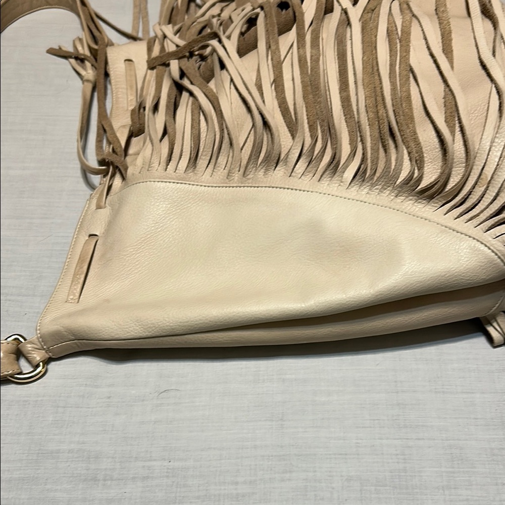 Below the Belt Fringe Cream Leather Bag - Picture 7 of 13